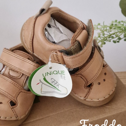 Sandales Froddo Paix Camel - Pointure 19 - NEUF